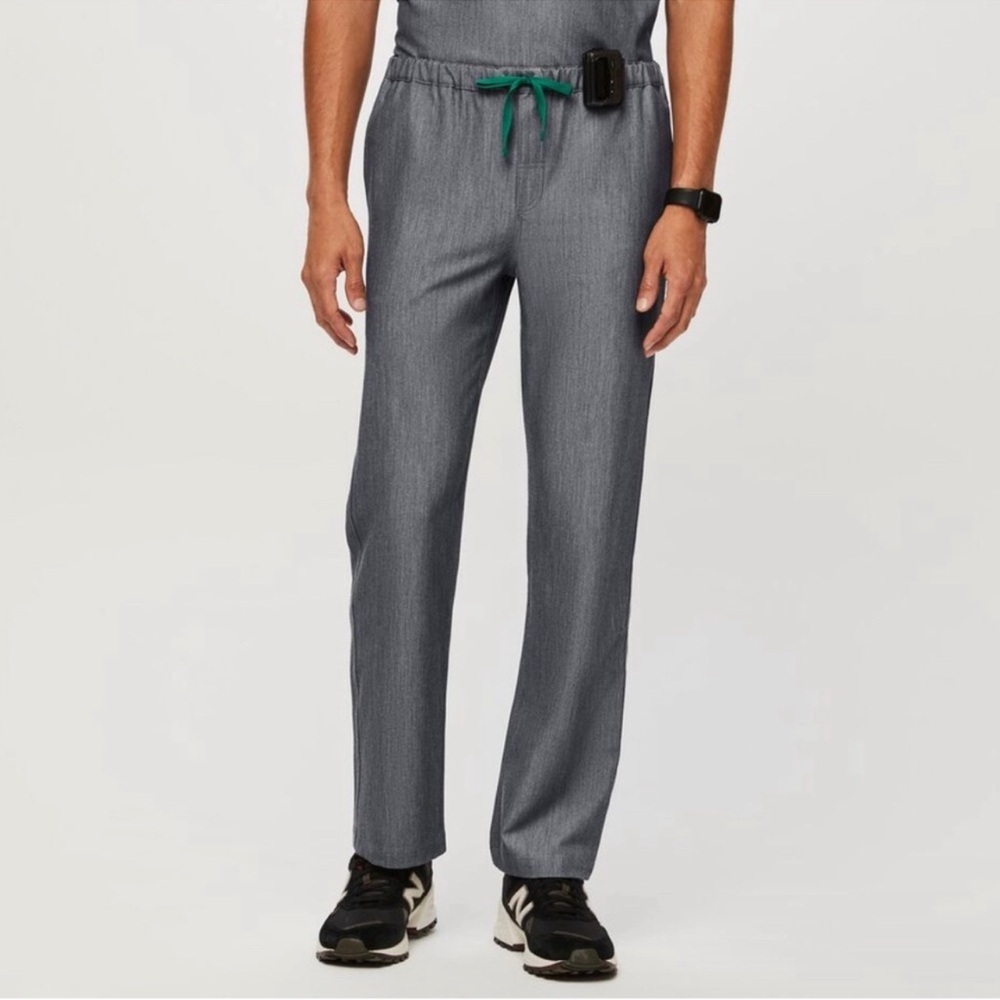 EUC Figs Pisco Scrub Pants in Gray size M - Picture 1 of 12